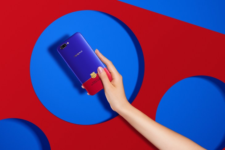Oppo FC Barcelona R11